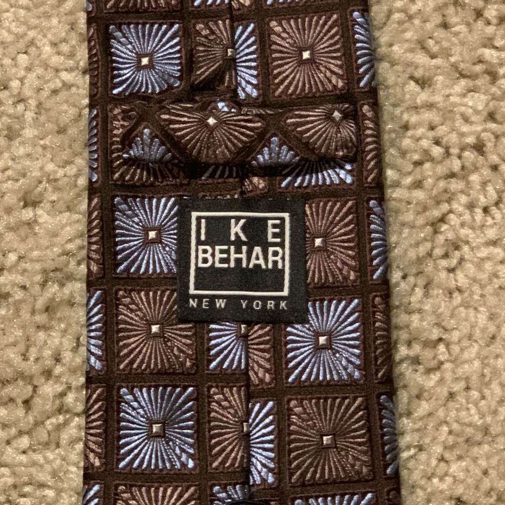 Ike Behar Tie - Picture 2 of 2